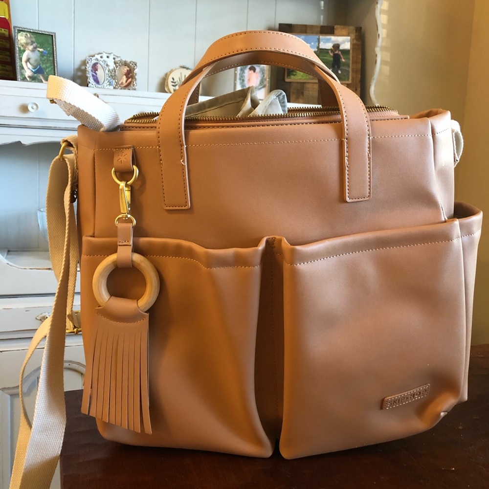 Skip hop greenwich diaper bag